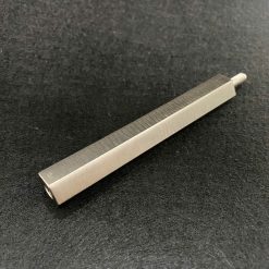 六角柱で片側内ねじ、もう片側外ねじ付き